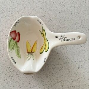 Vintage Gravy Boat Ceramic No-Drip Gravy Separator Server Vegetable Design Japan